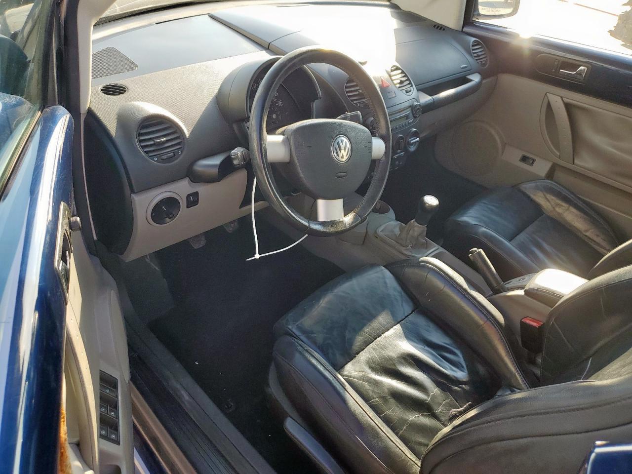 2004 VOLKSWAGEN Beetle