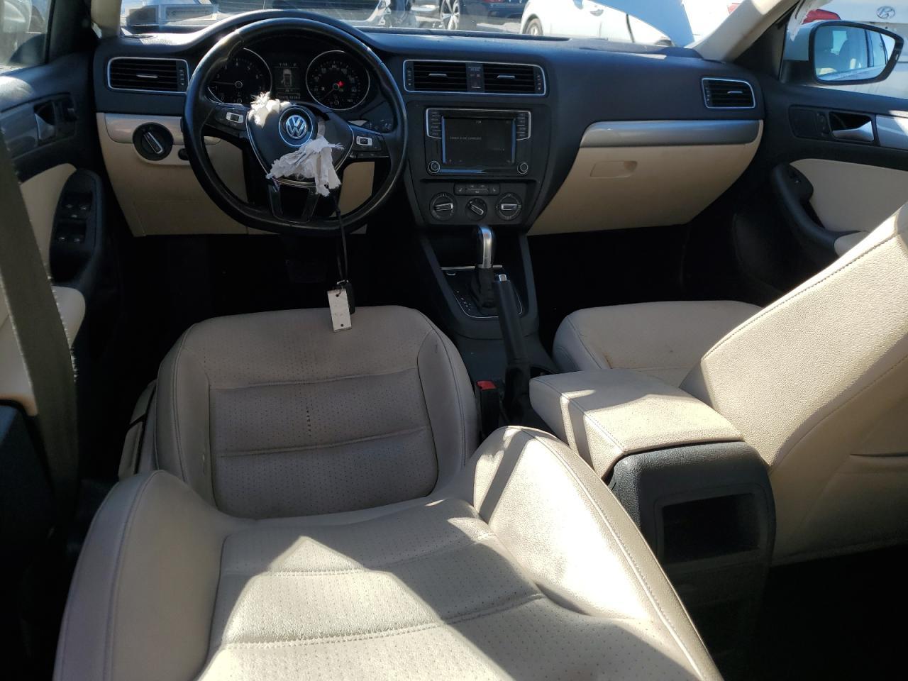 2017 VOLKSWAGEN JETTA