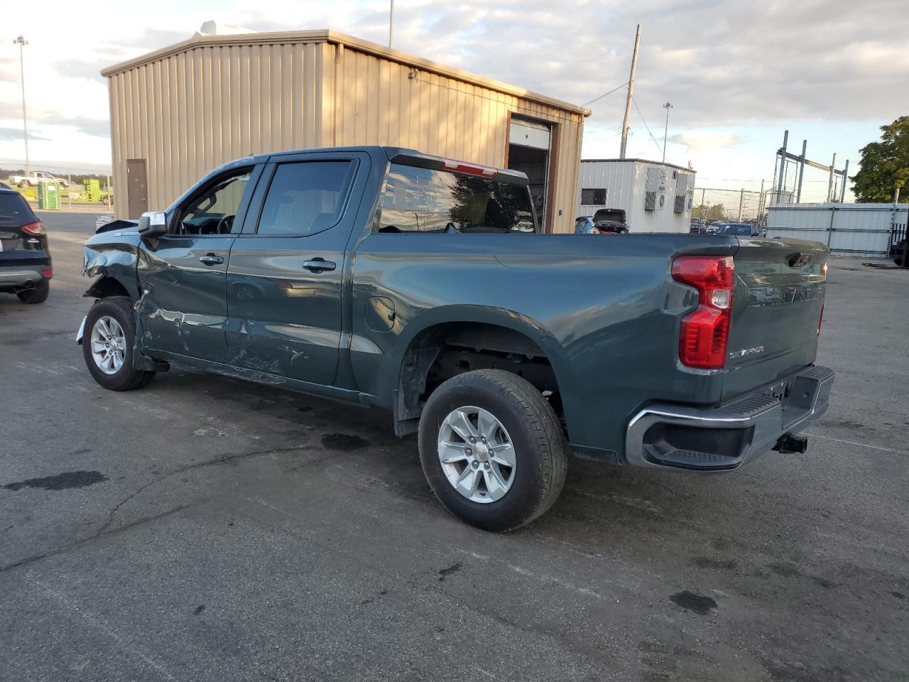 2025 CHEVROLET Silverado