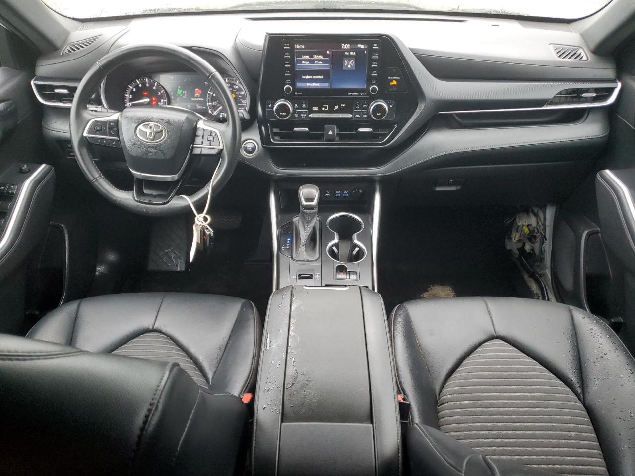 2022 TOYOTA HIGHLANDER