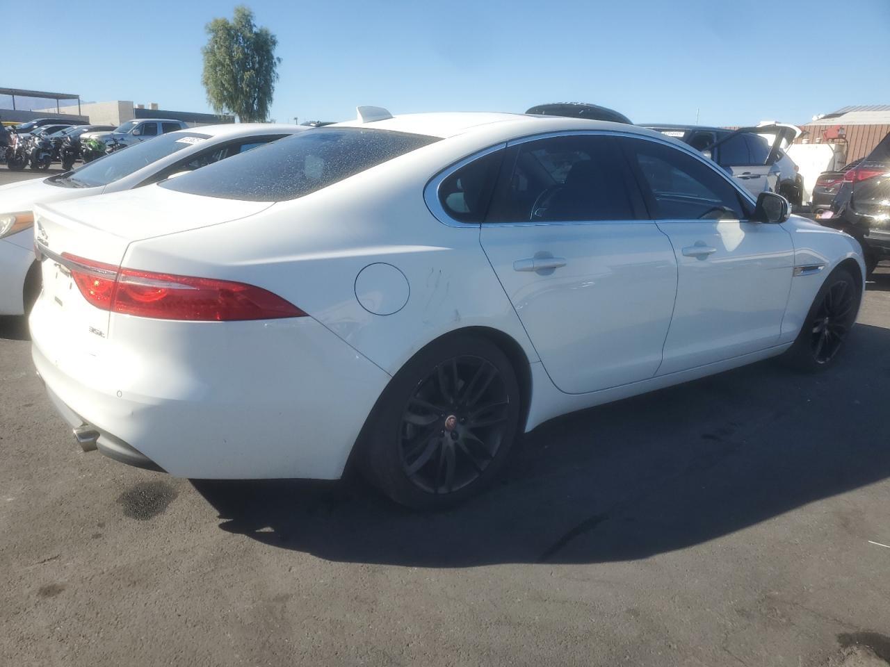 2016 JAGUAR XF