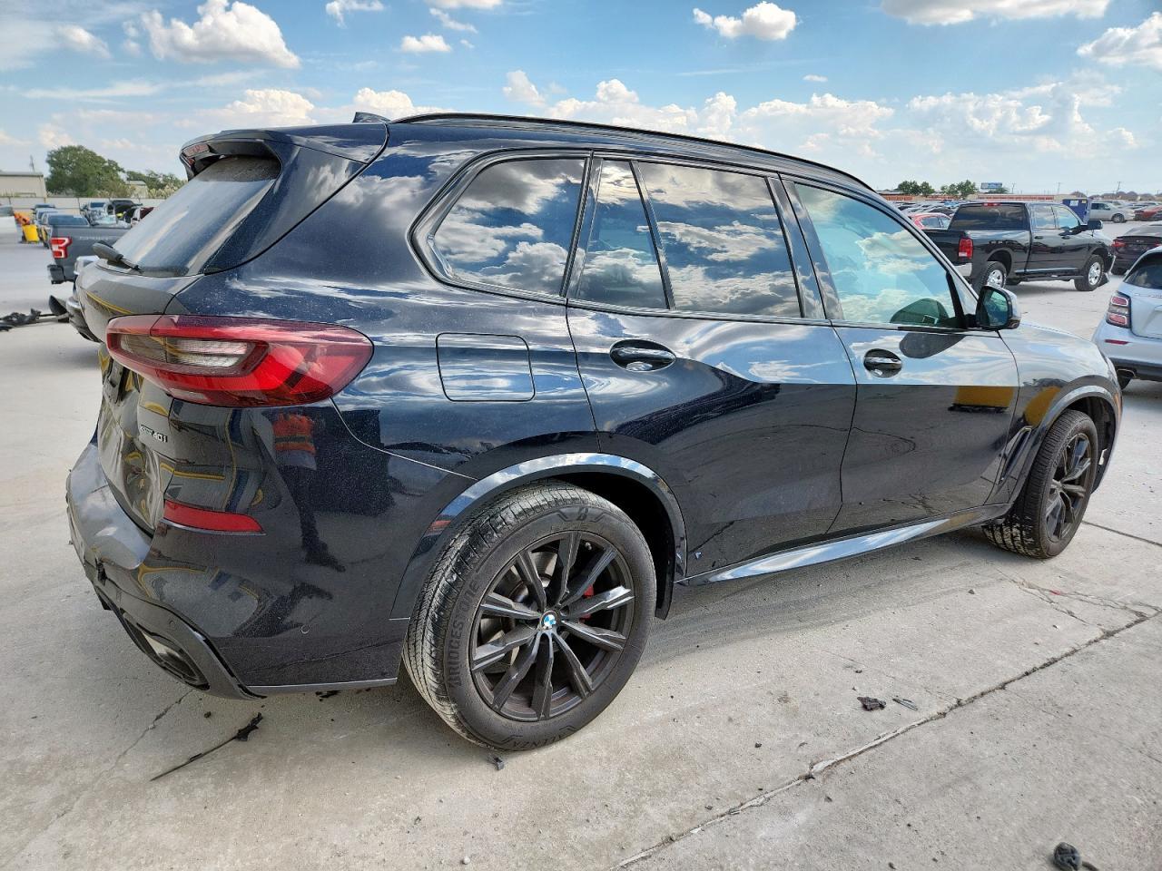 2023 BMW X5