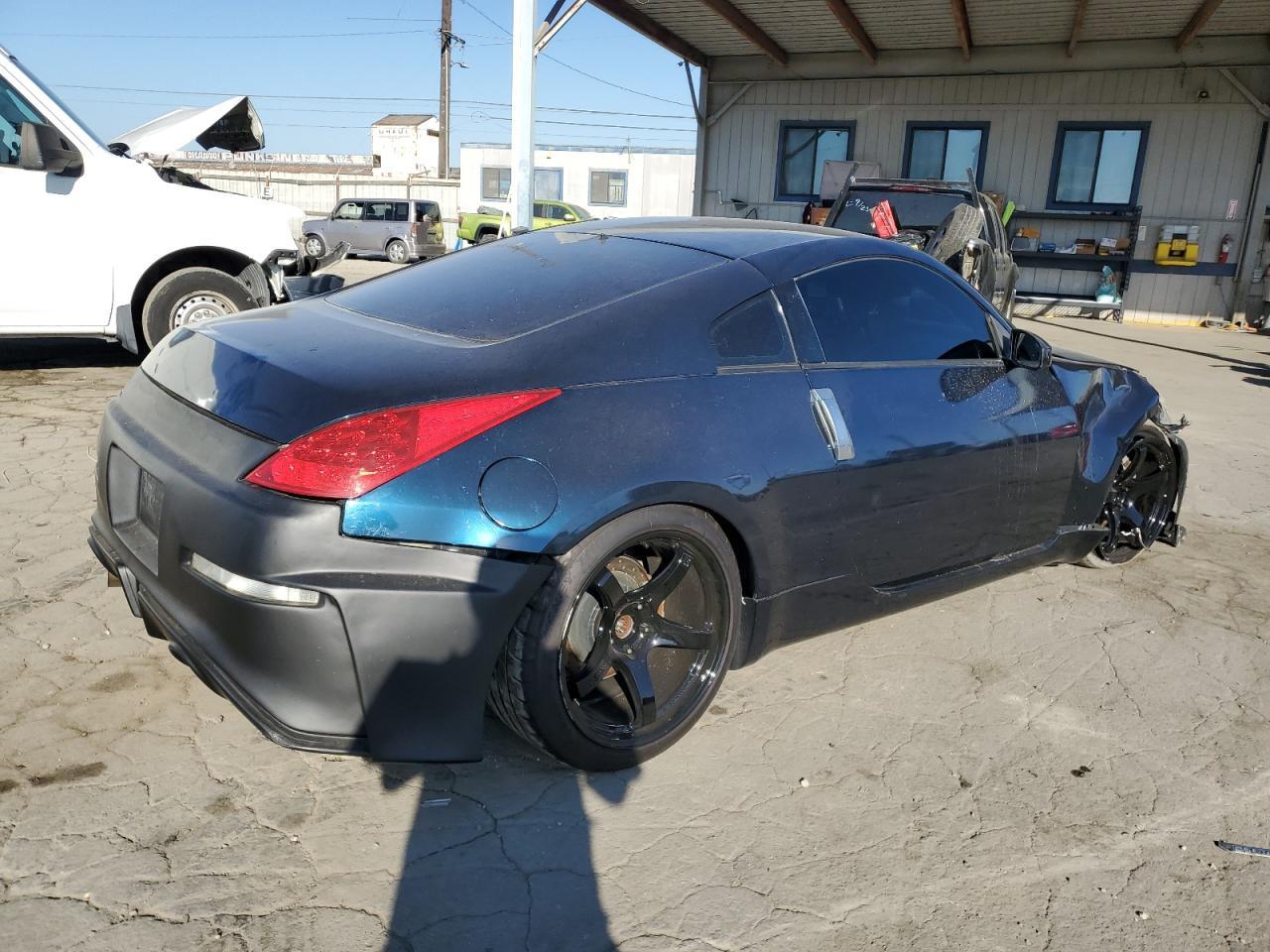 2007 NISSAN Z
