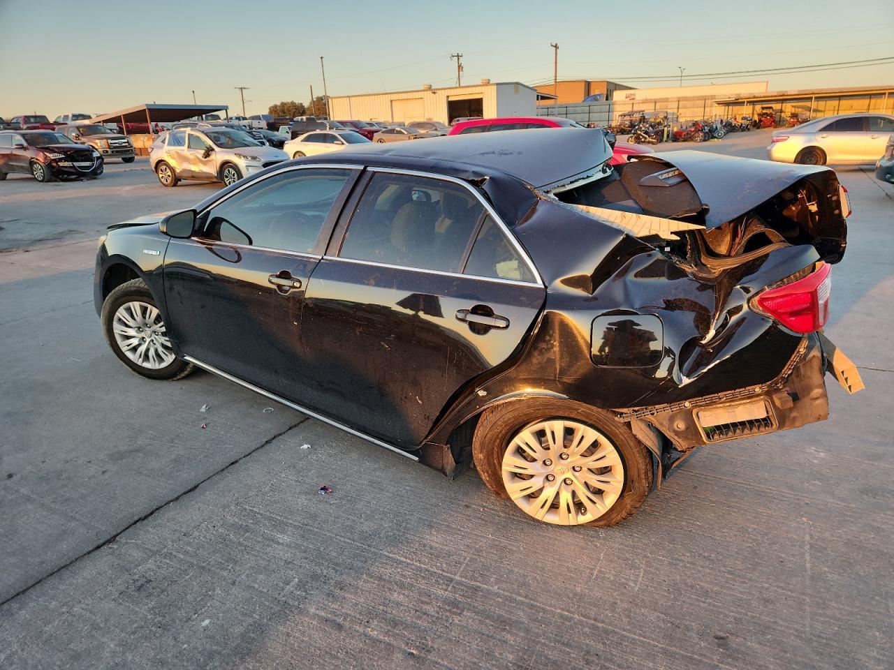 2013 TOYOTA CAMRY