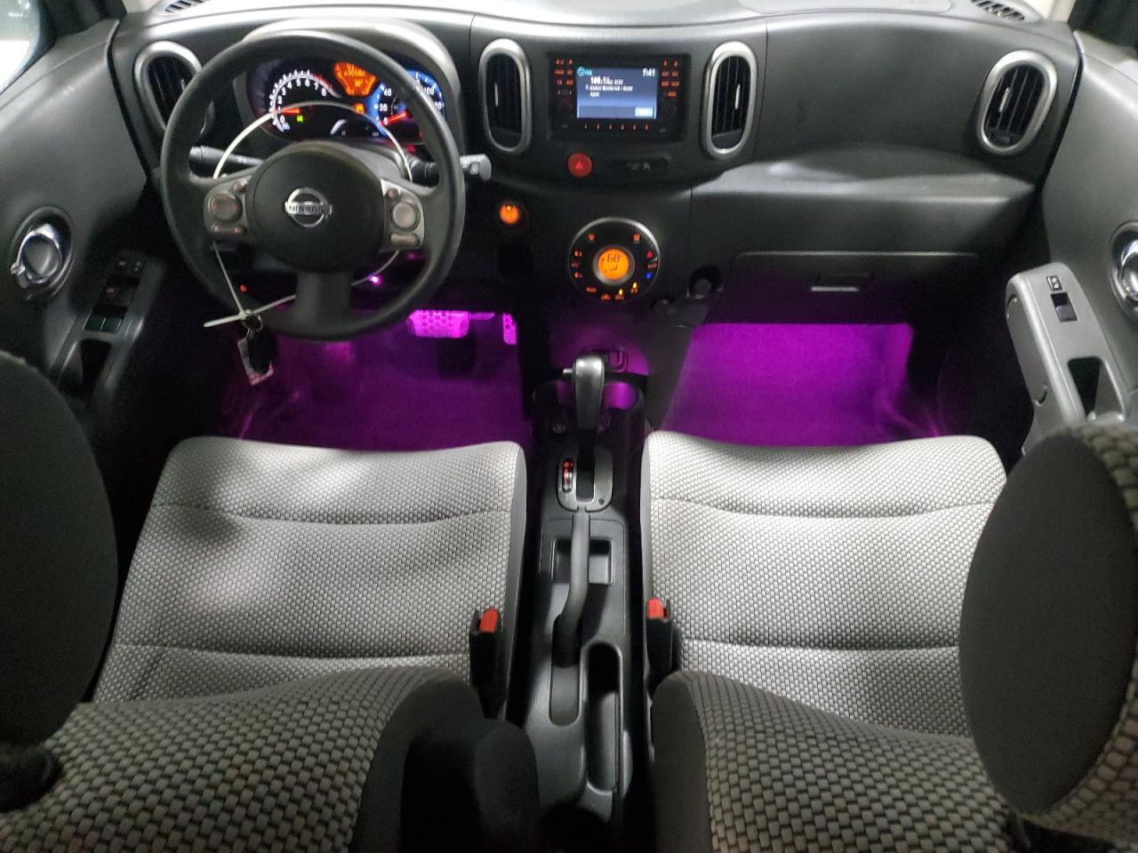 2011 NISSAN CUBE