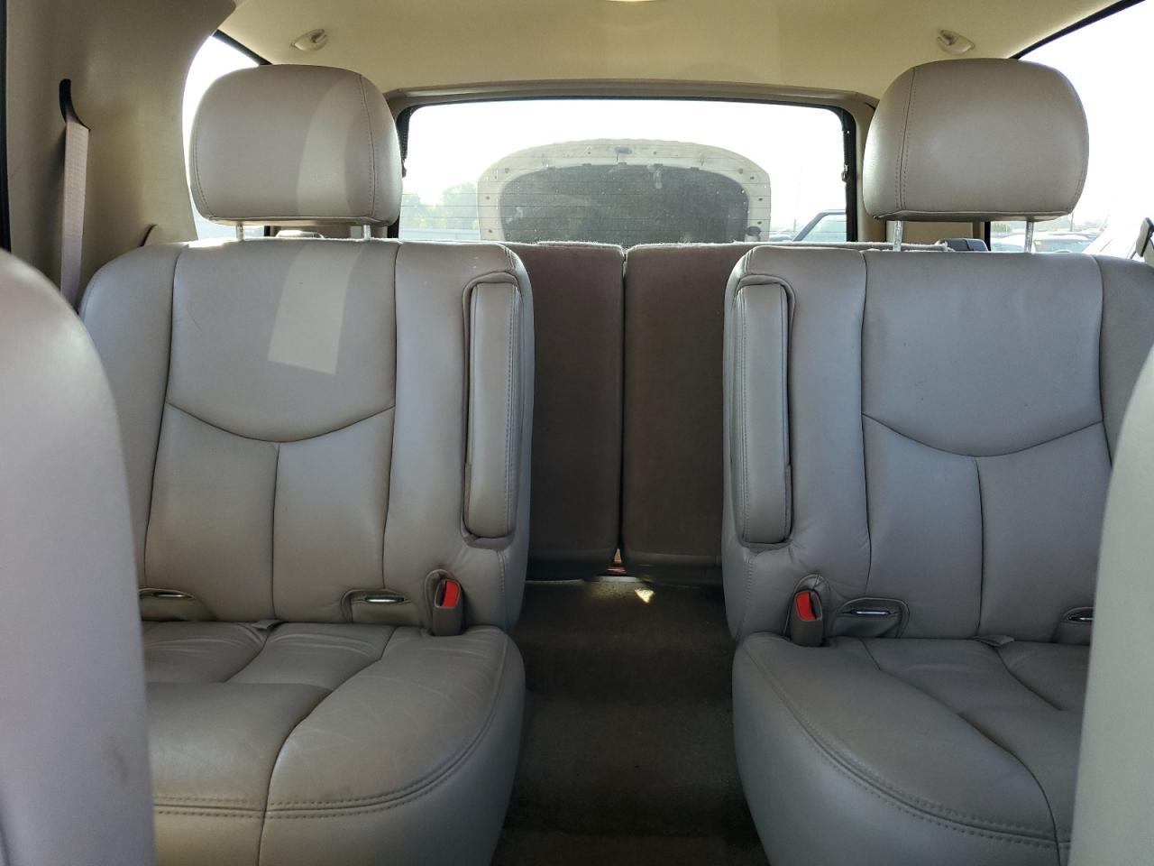 2003 CHEVROLET Tahoe