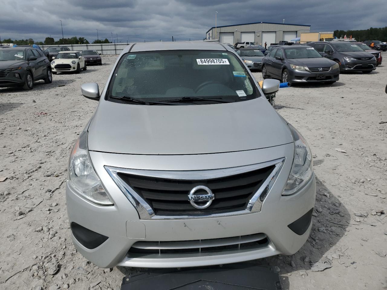 2016 NISSAN VERSA