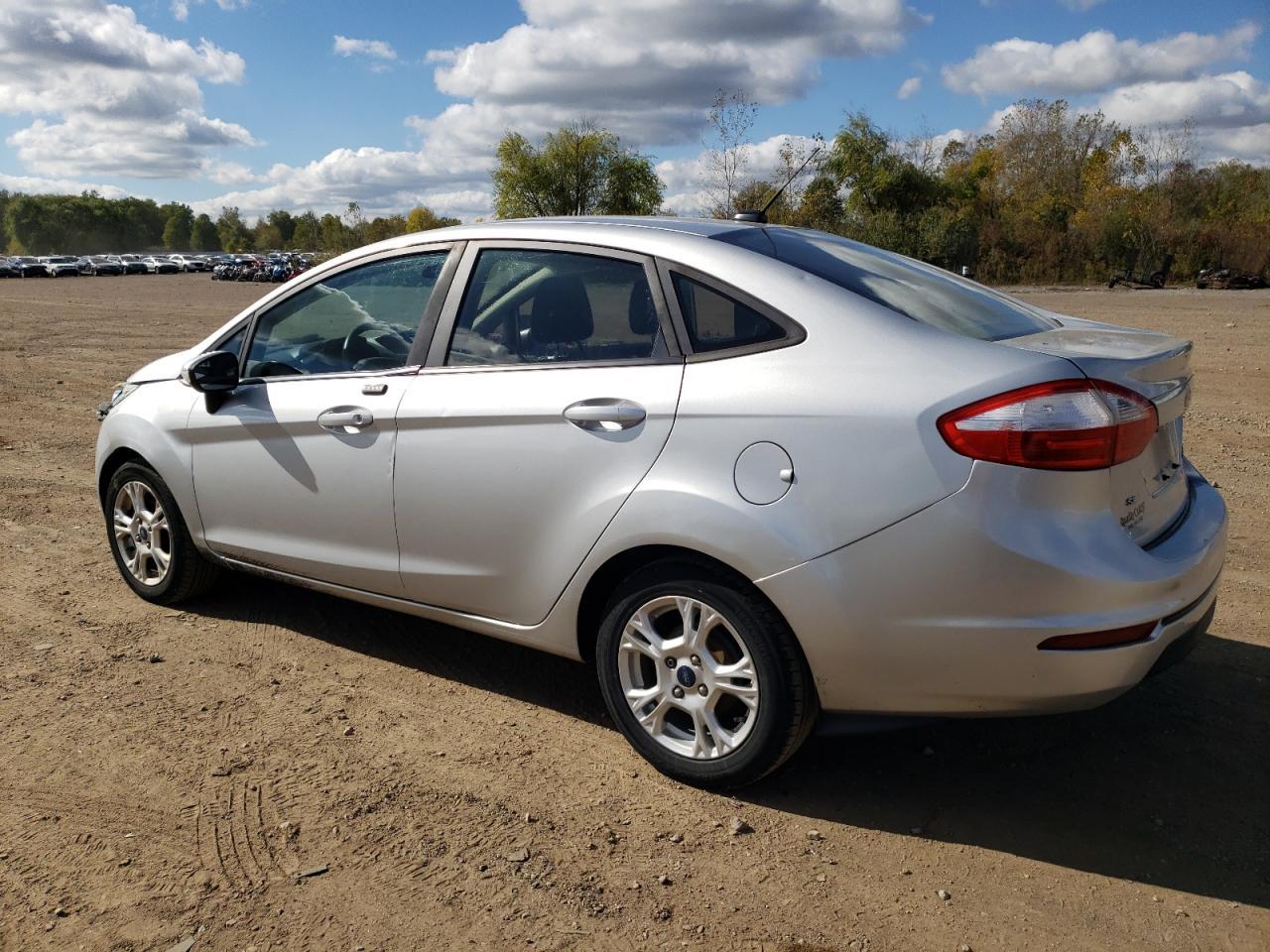 2016 FORD Fiesta