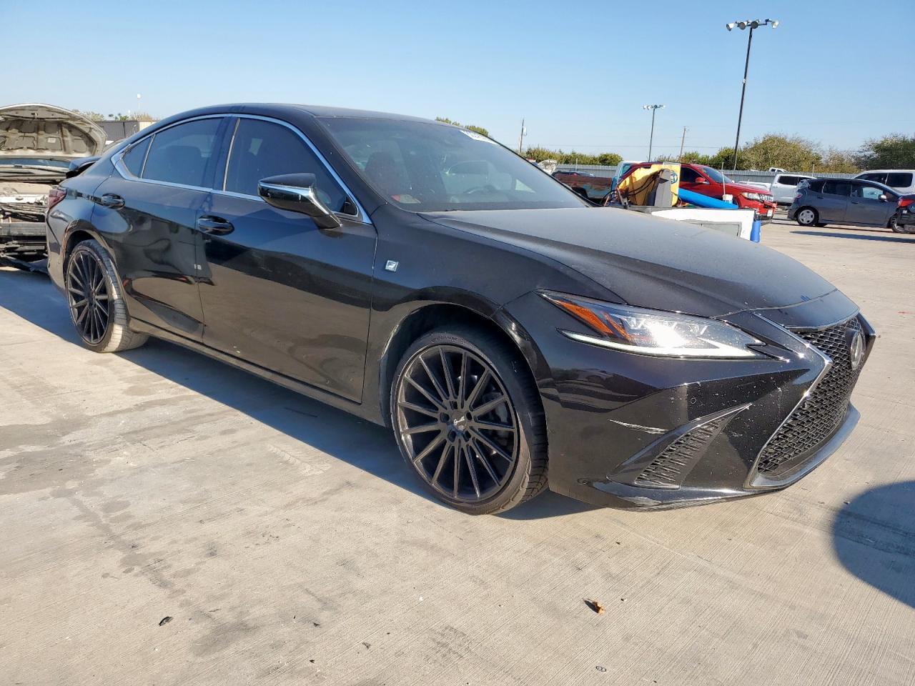 2019 LEXUS Es