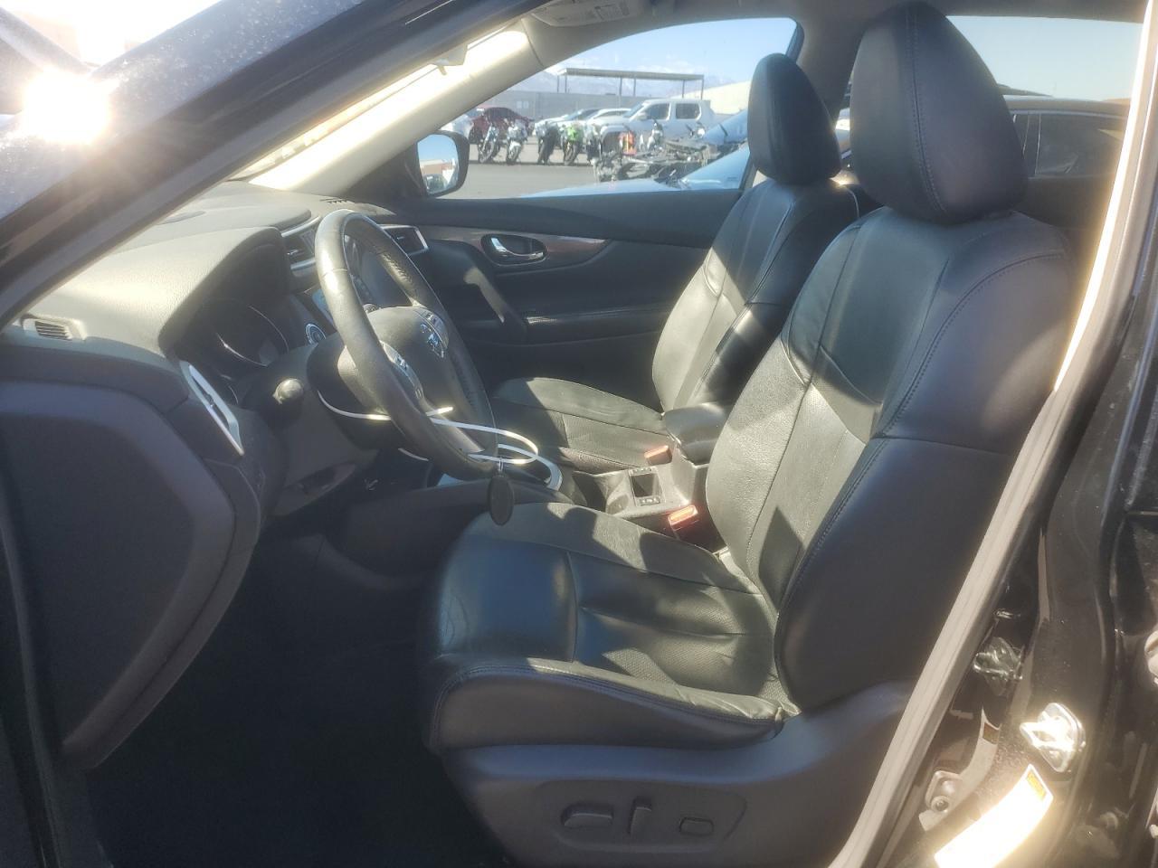 2015 NISSAN ROGUE