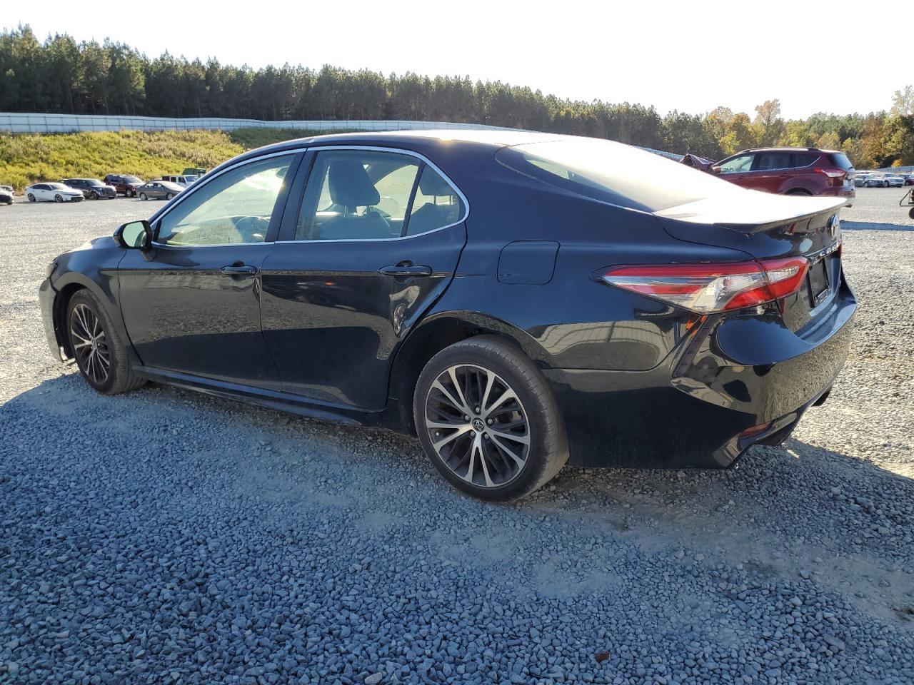 2018 TOYOTA CAMRY