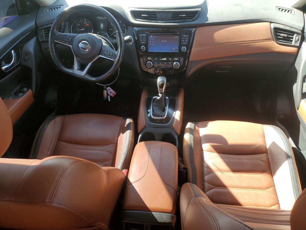 2017 NISSAN ROGUE