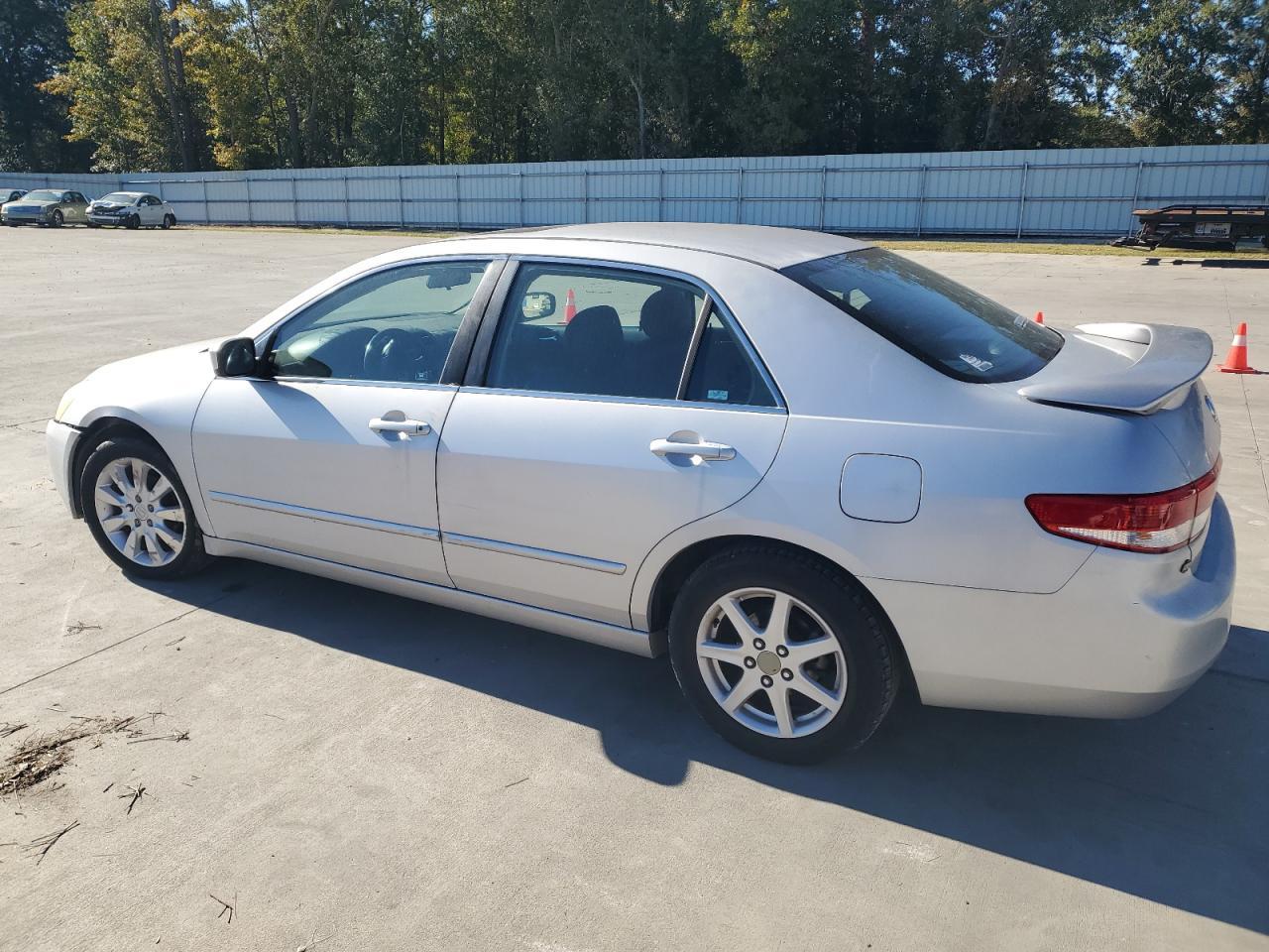 2003 HONDA ACCORD