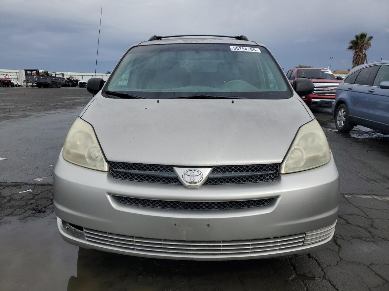 2004 TOYOTA SIENNA