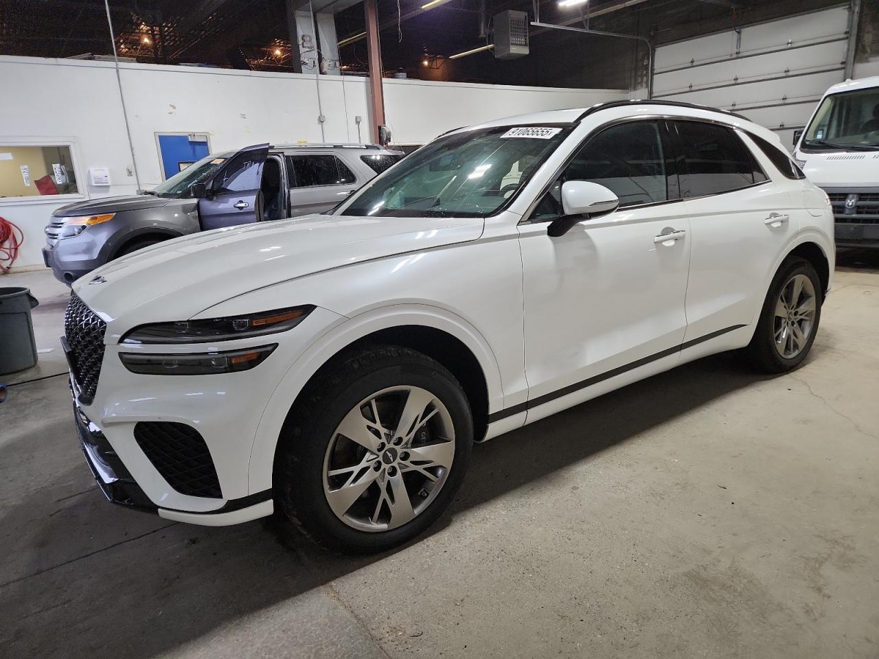 2025 GENESIS GV70