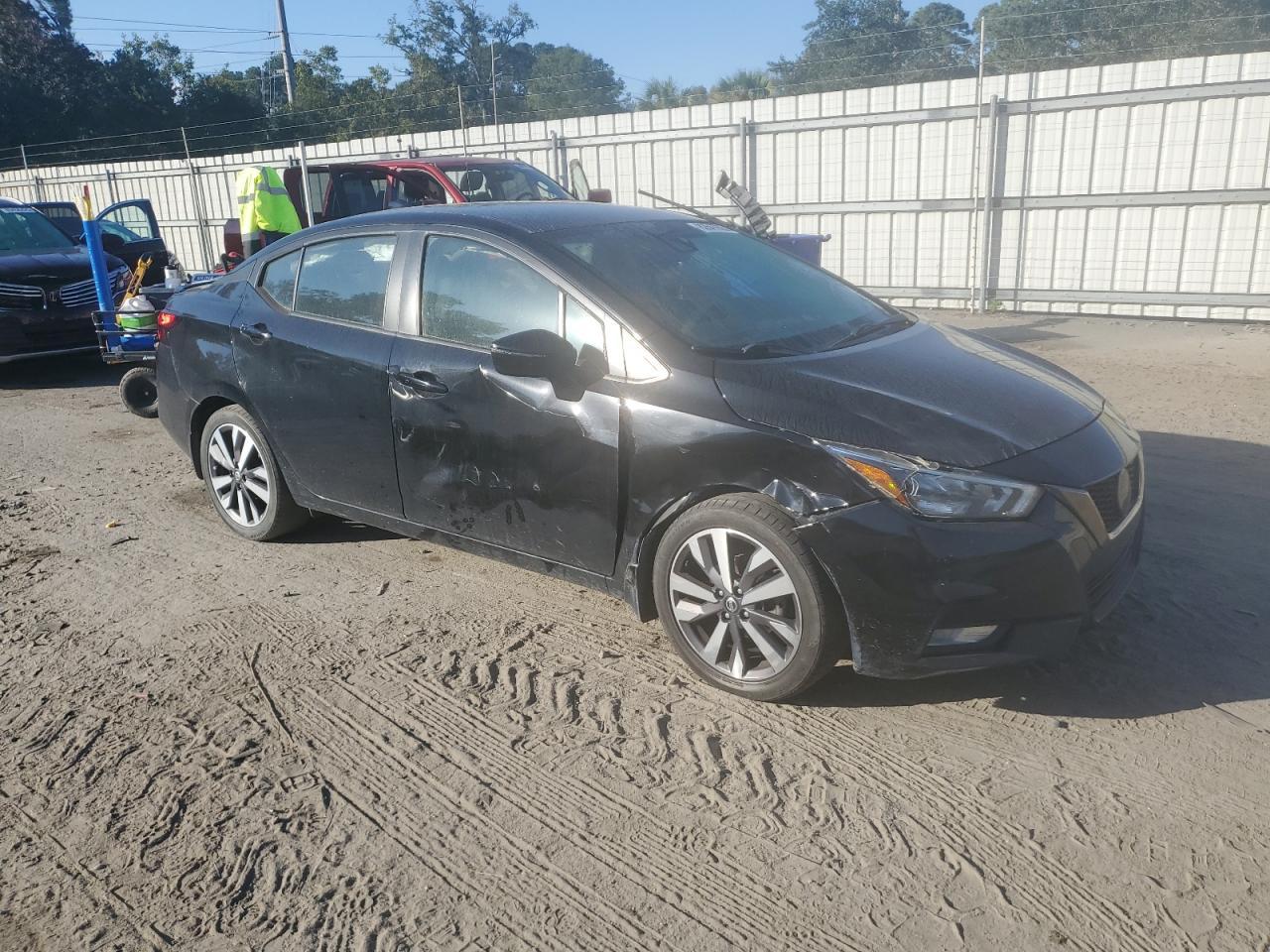2020 NISSAN VERSA