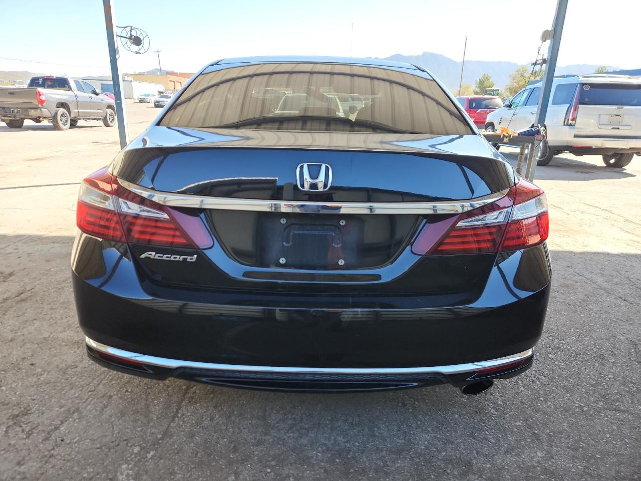 2017 HONDA ACCORD