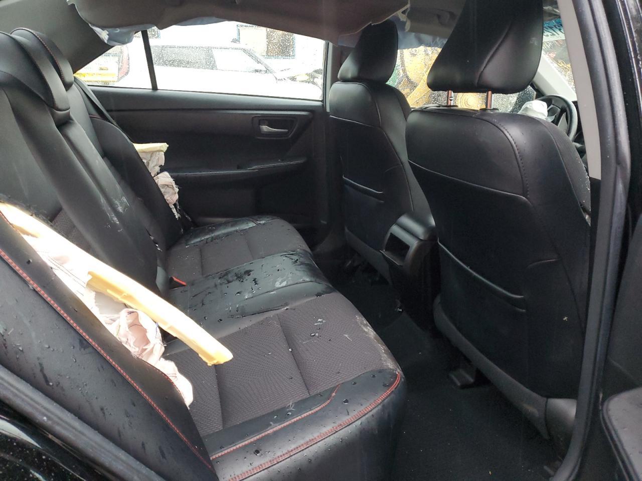 2016 TOYOTA CAMRY