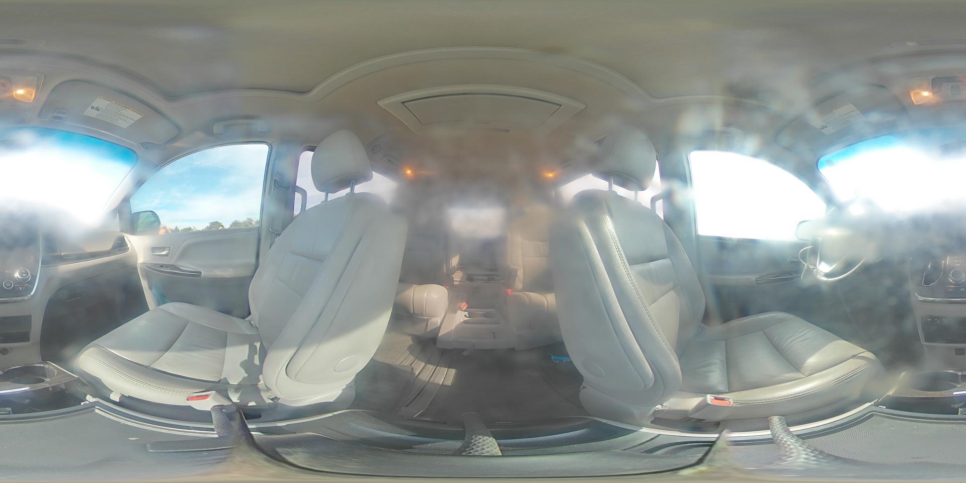 2015 TOYOTA SIENNA