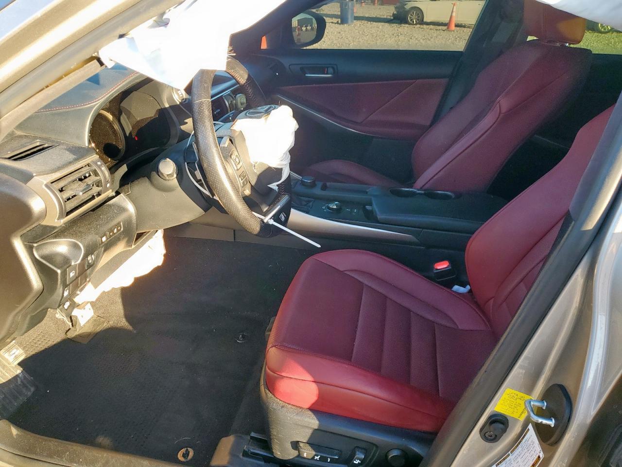 2017 LEXUS IS 200t