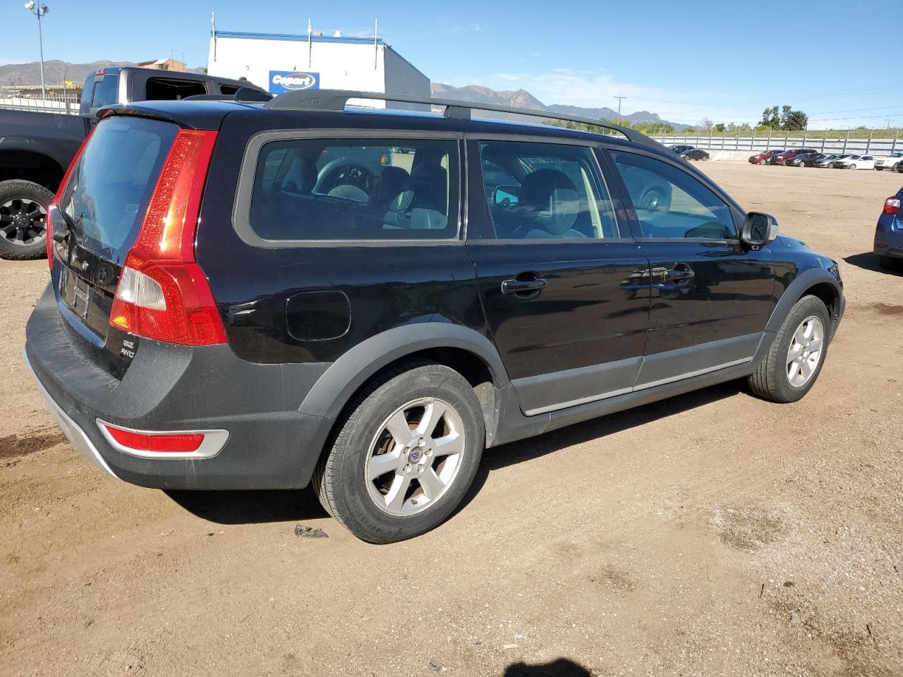 2008 VOLVO XC70