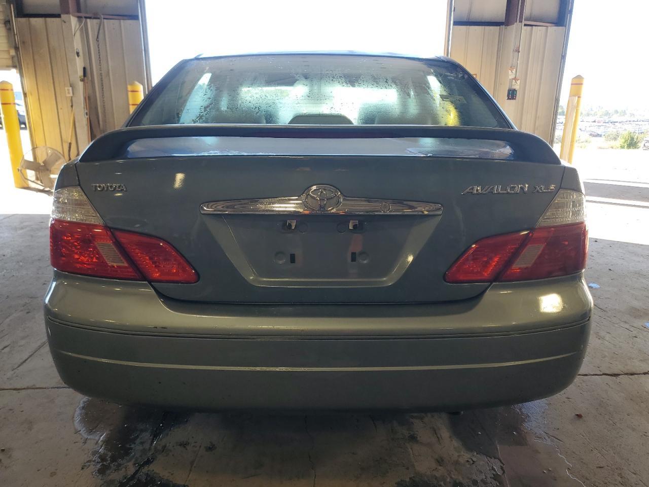 2003 TOYOTA Avalon
