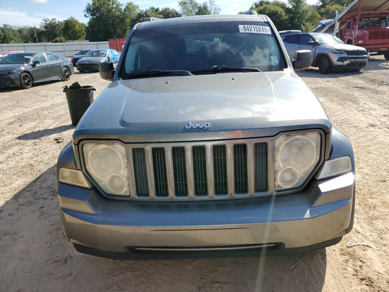 2012 JEEP Liberty