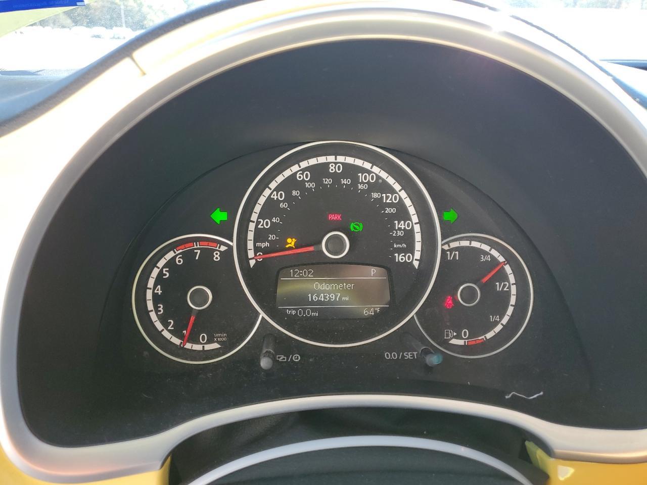2013 VOLKSWAGEN Beetle