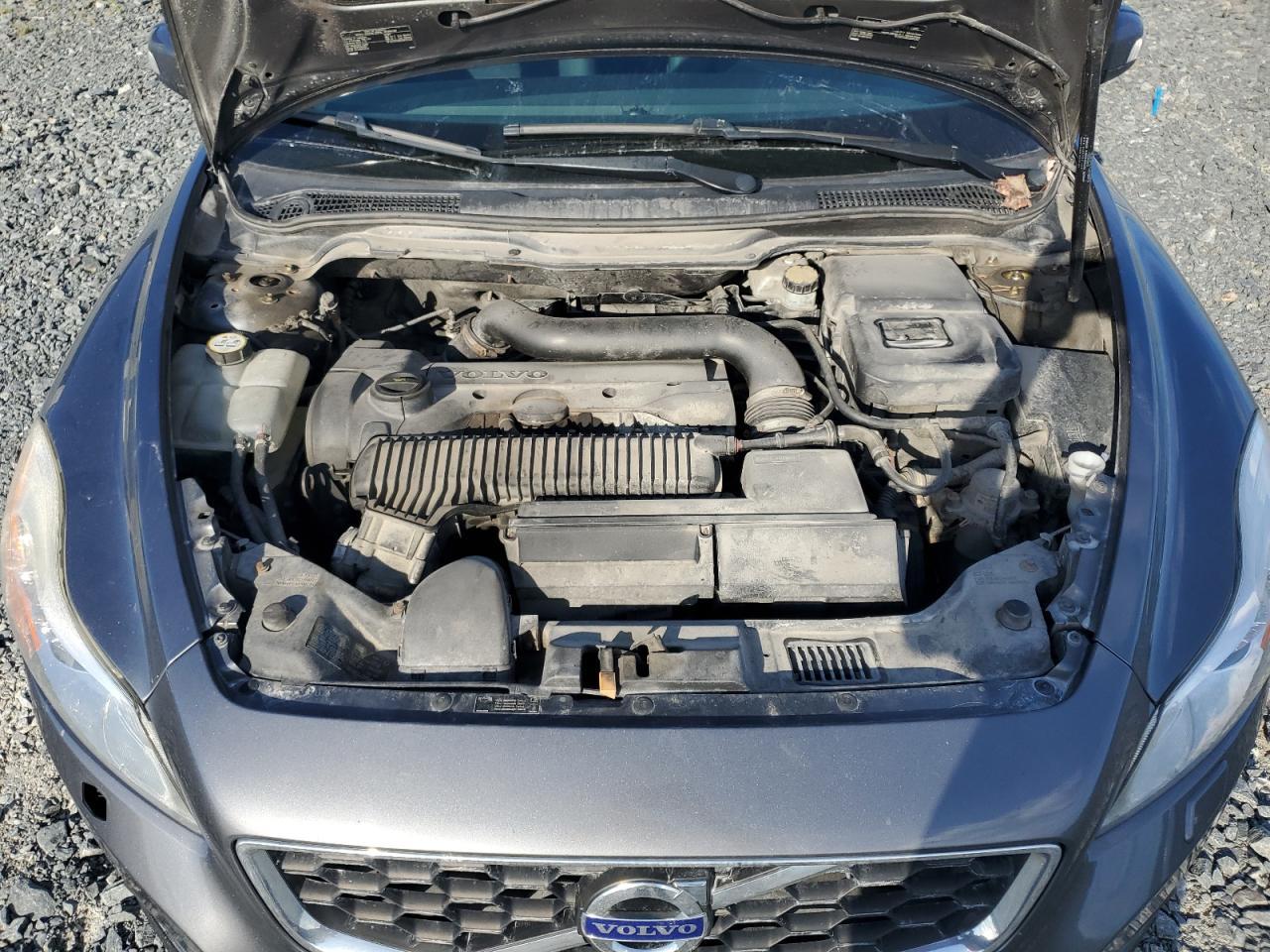 2011 VOLVO C30