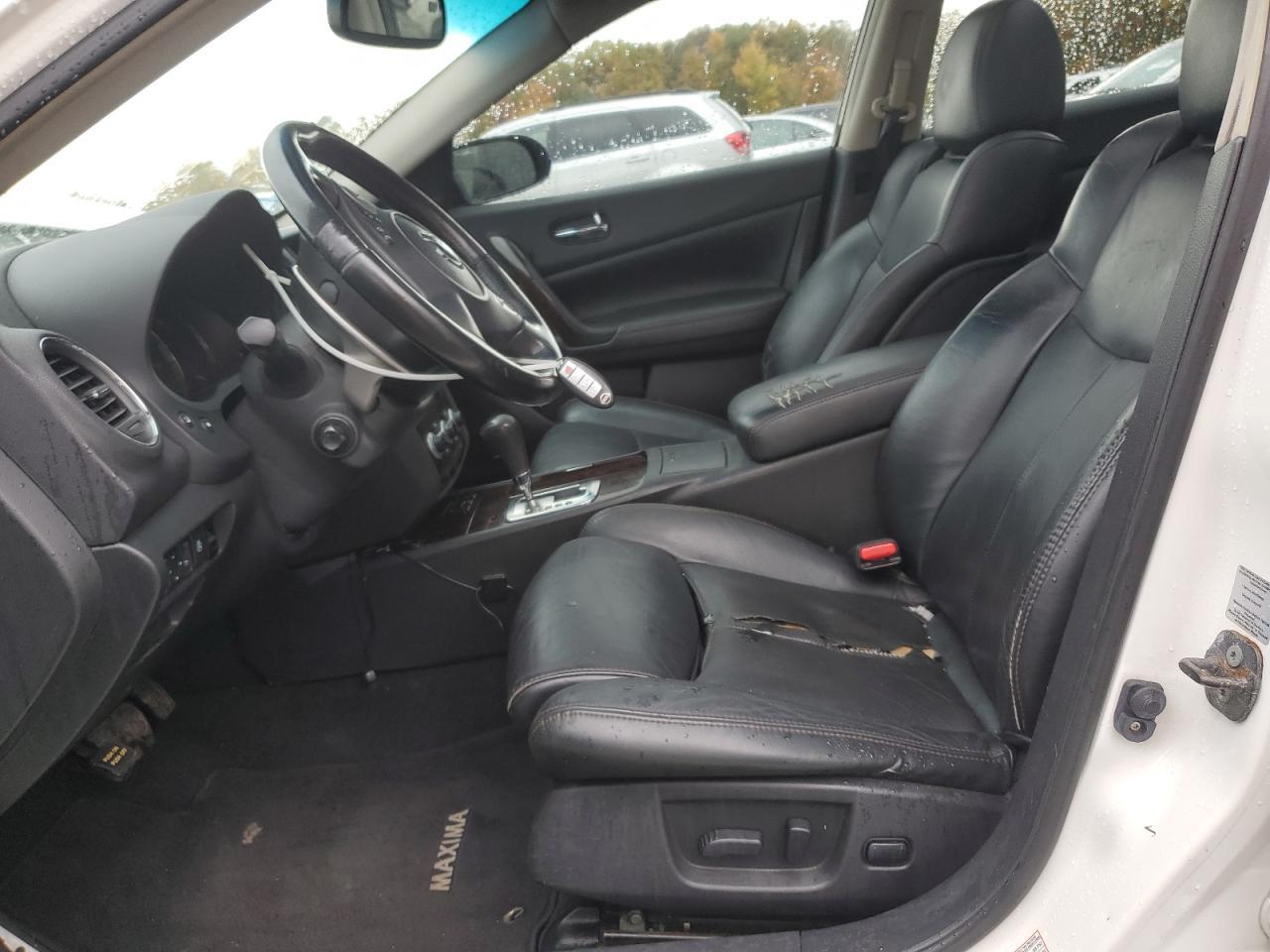 2011 NISSAN Maxima