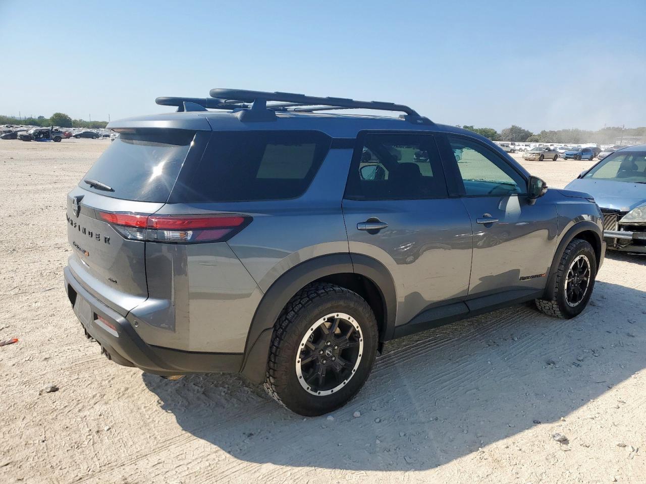 2023 NISSAN PATHFINDER