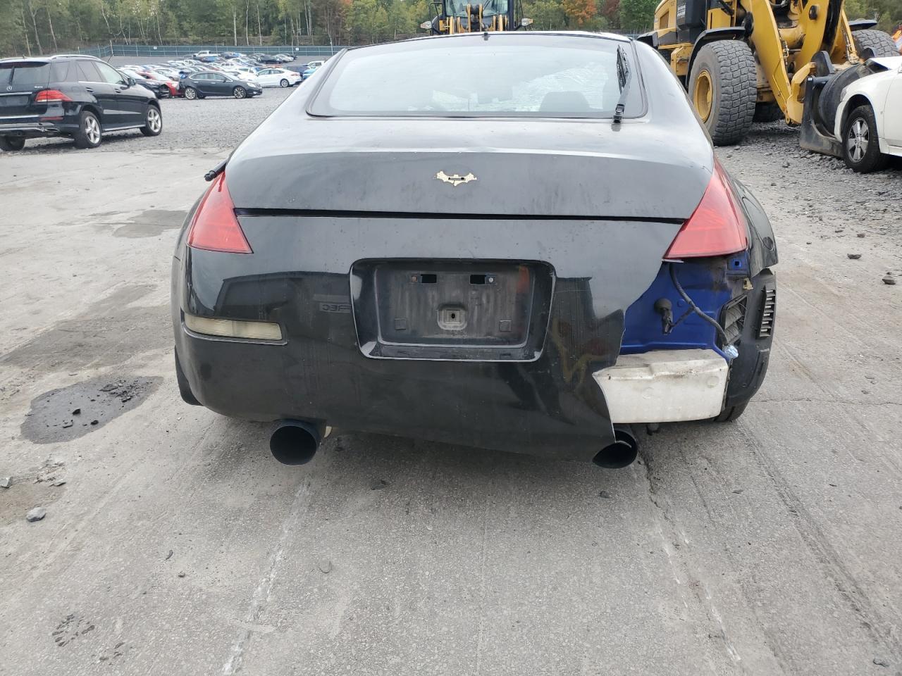 2004 NISSAN Z