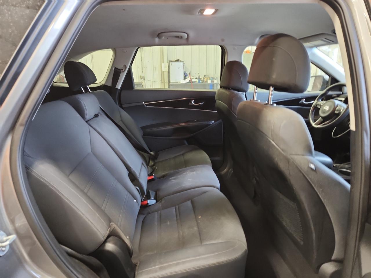 2017 KIA SORENTO