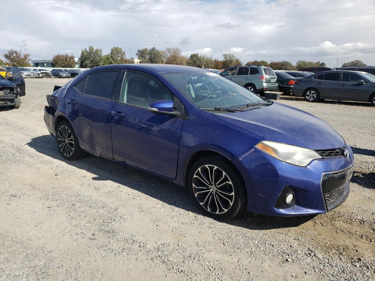 2015 TOYOTA COROLLA