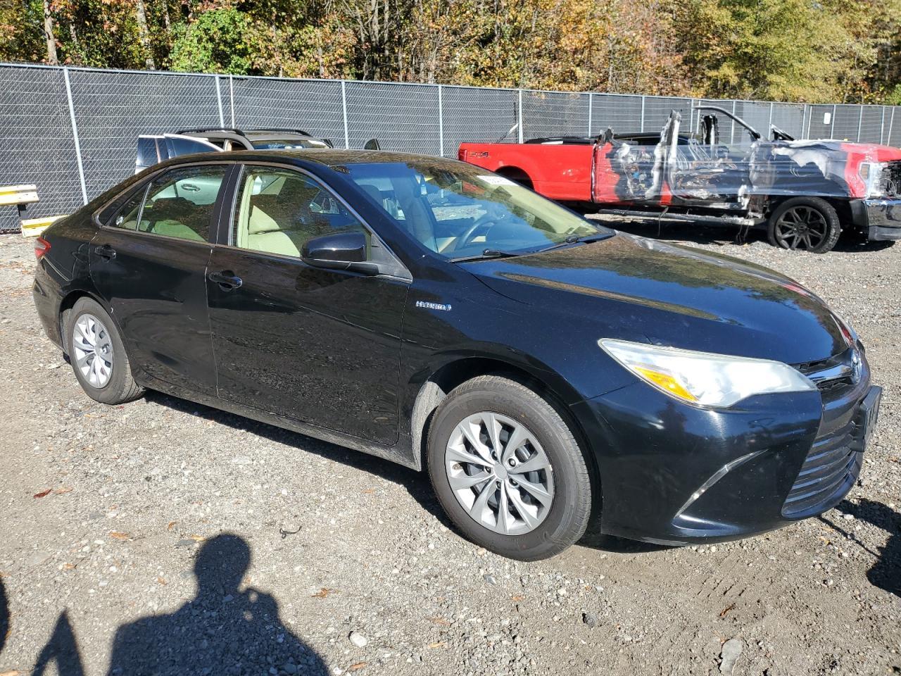 2017 TOYOTA CAMRY