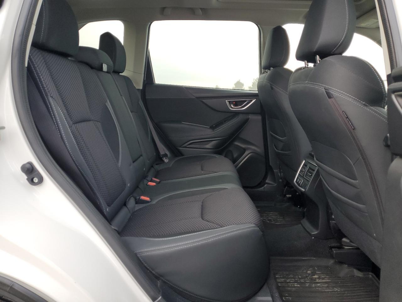 2021 SUBARU FORESTER