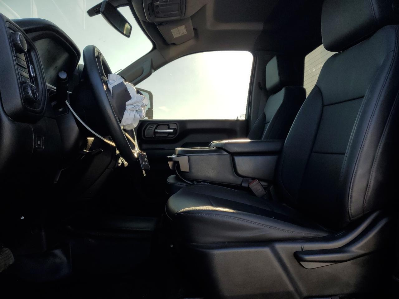2023 CHEVROLET Silverado