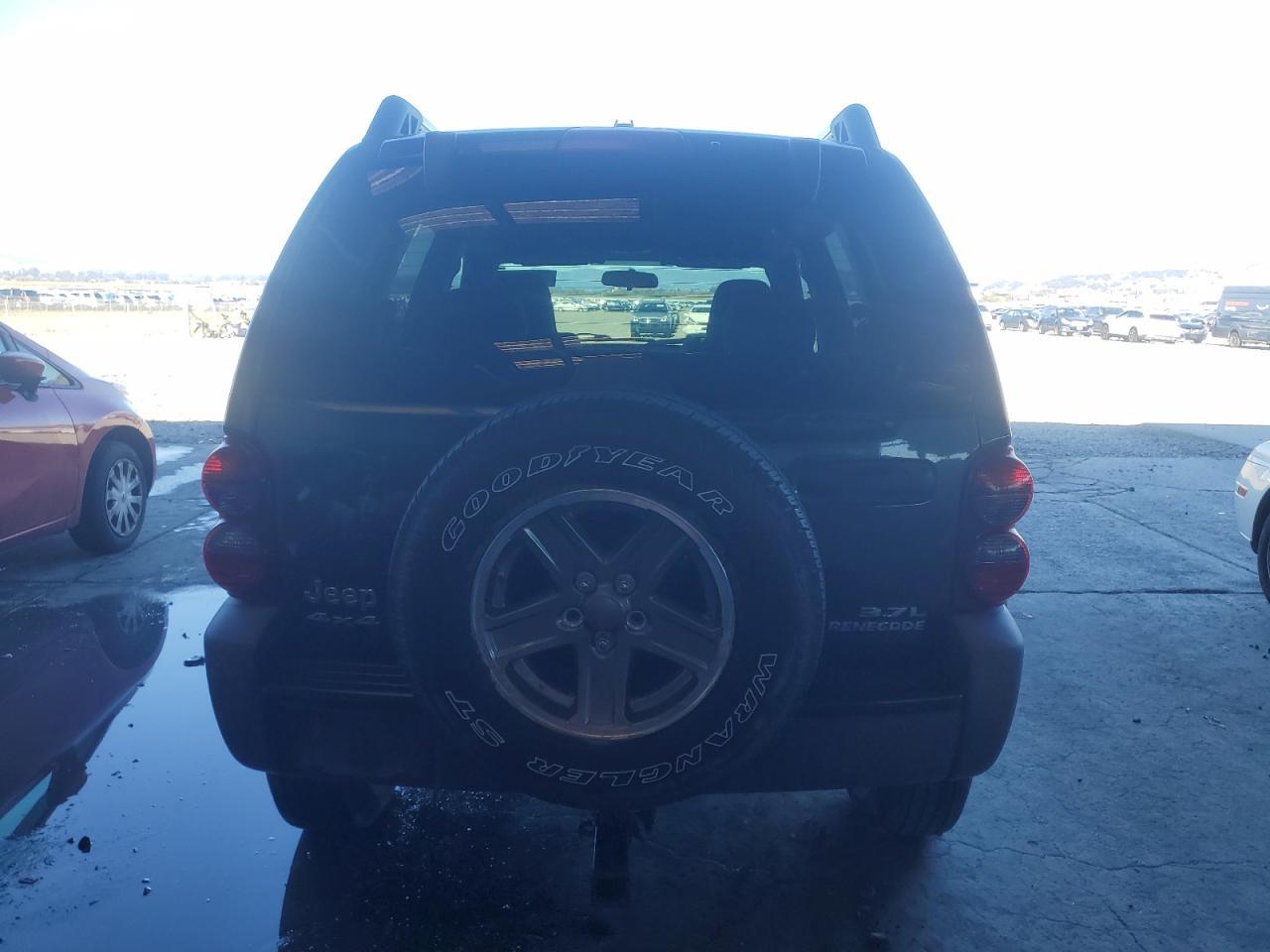 2005 JEEP Liberty