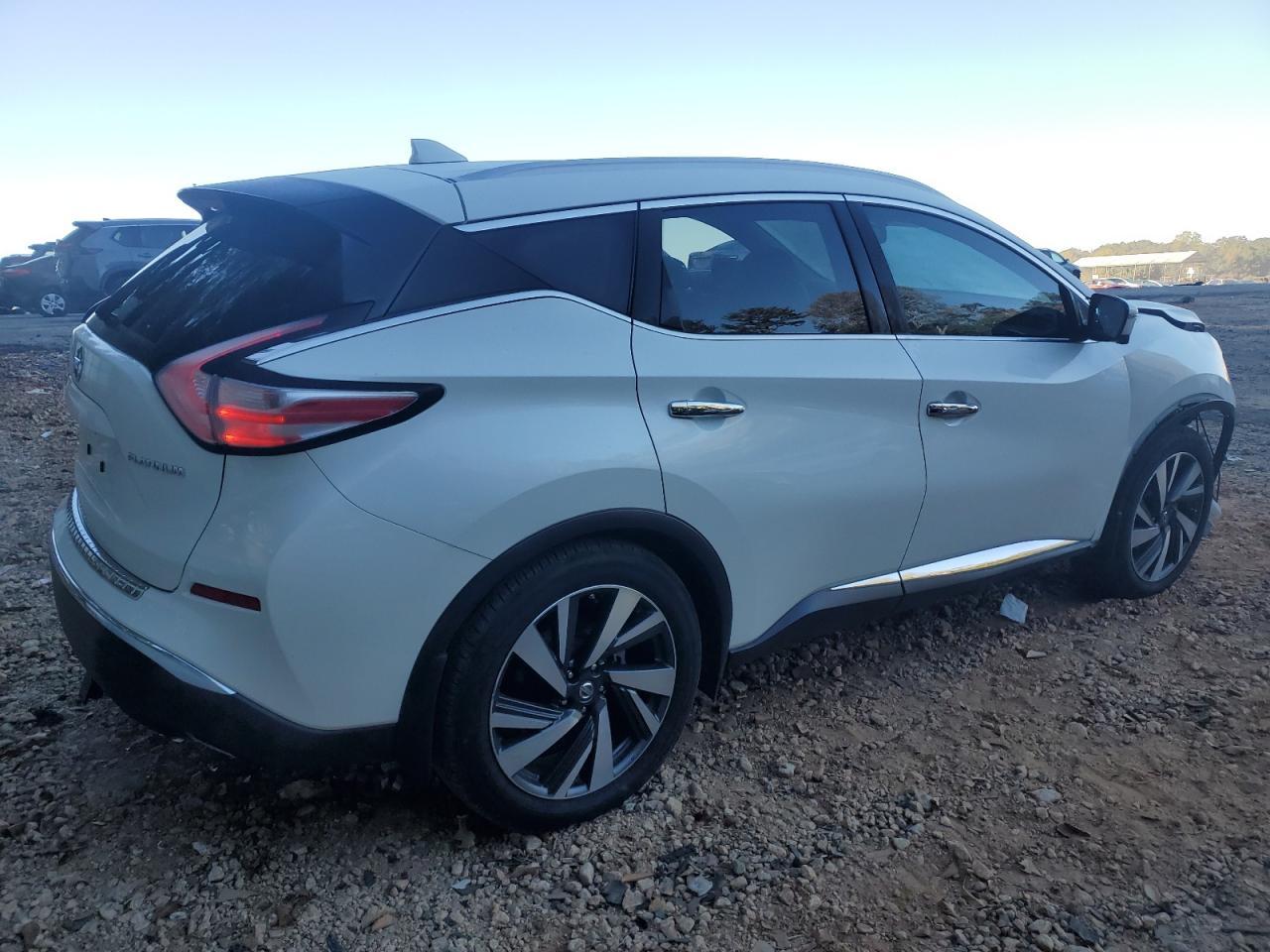 2017 NISSAN MURANO