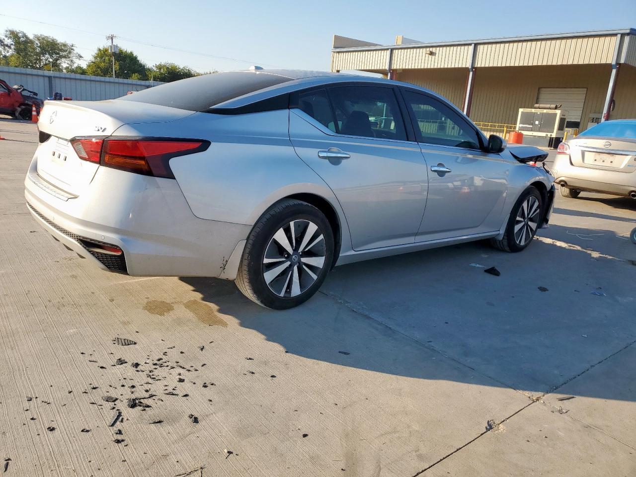 2022 NISSAN ALTIMA