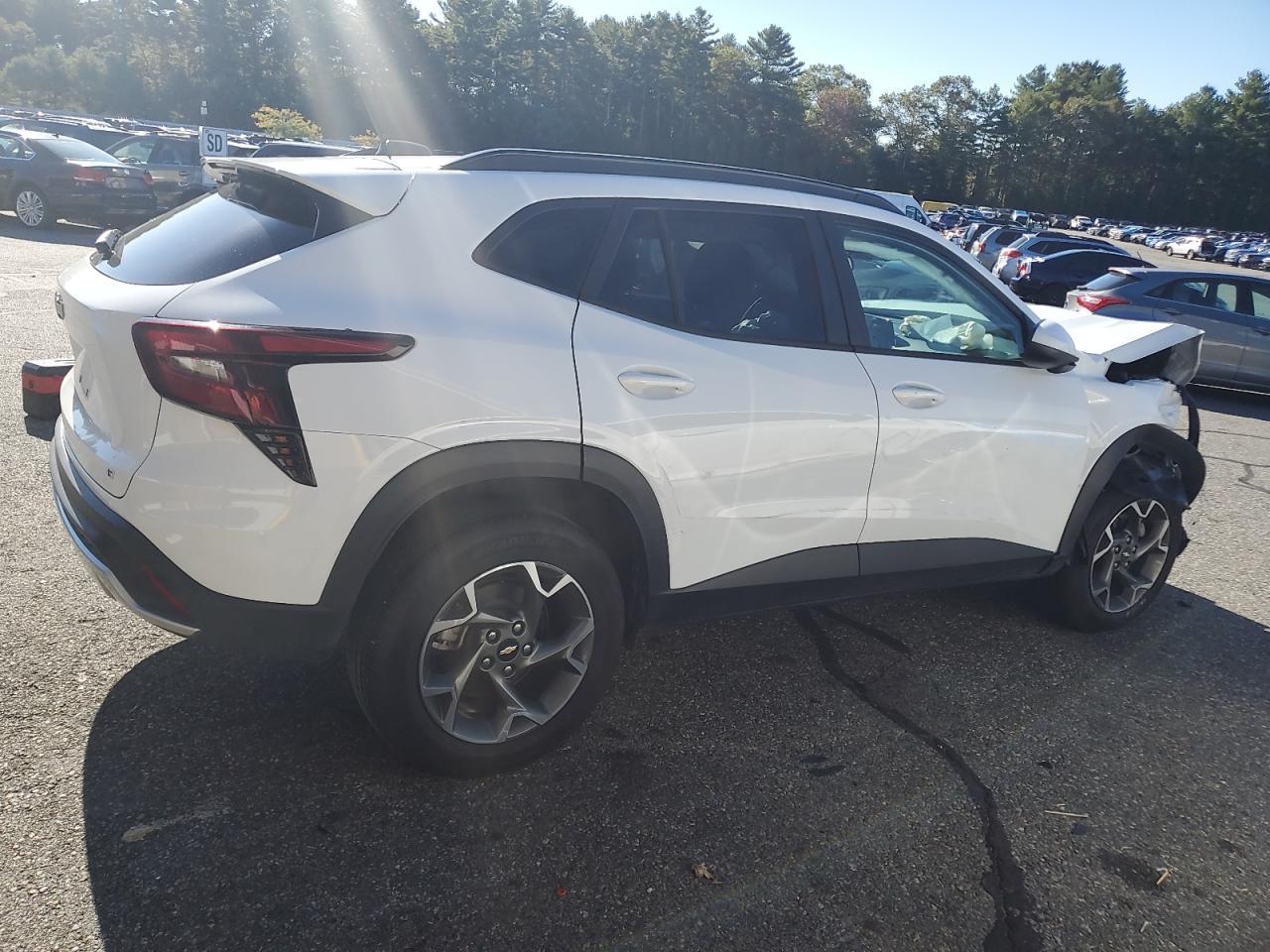 2025 CHEVROLET TRAX