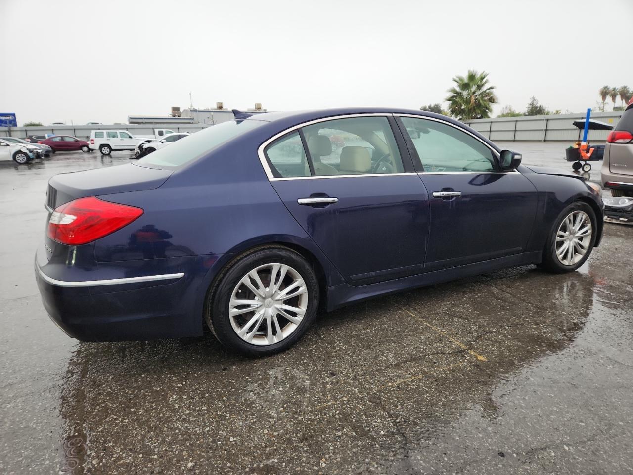 2012 HYUNDAI GENESIS
