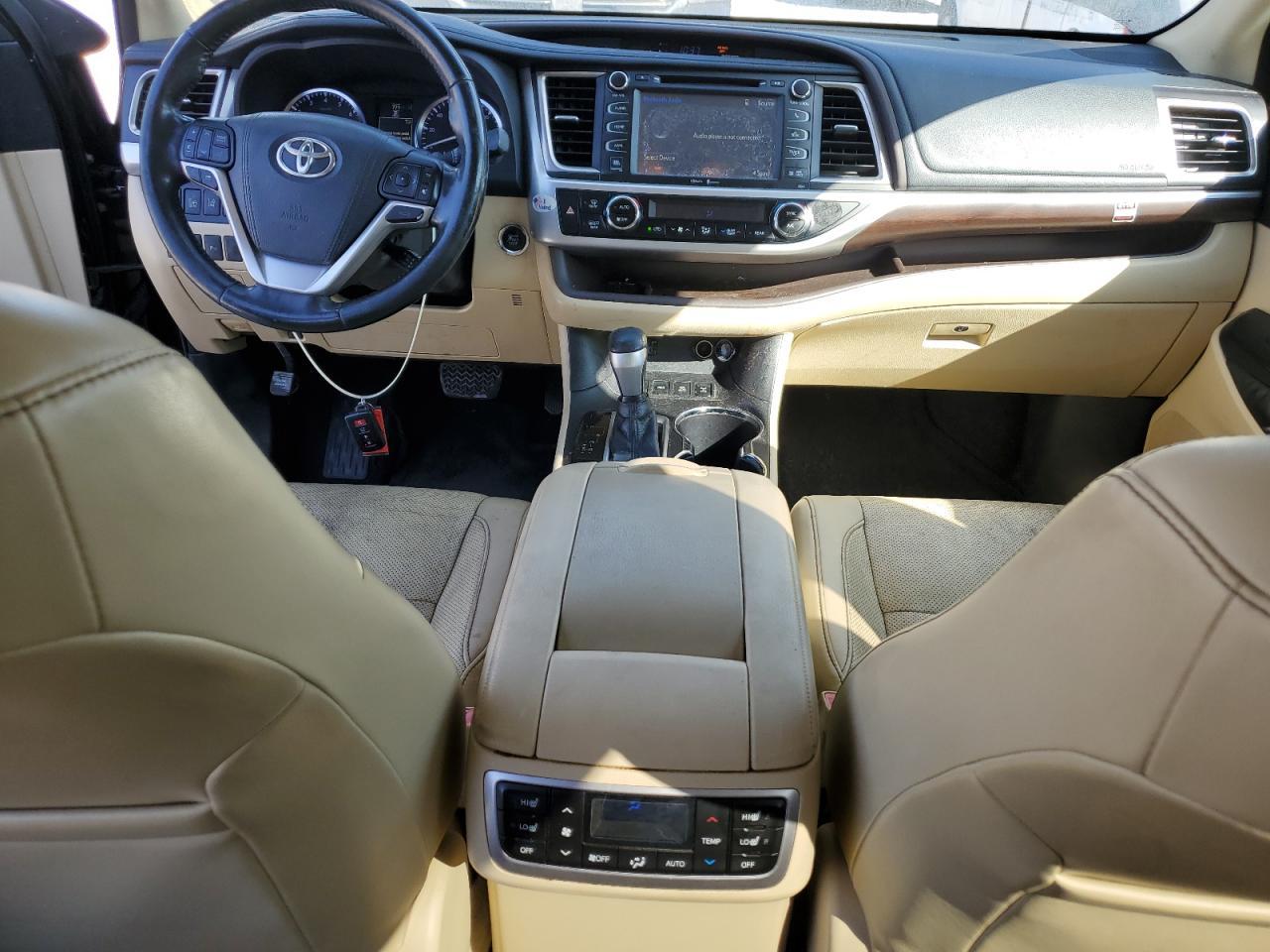 2015 TOYOTA HIGHLANDER