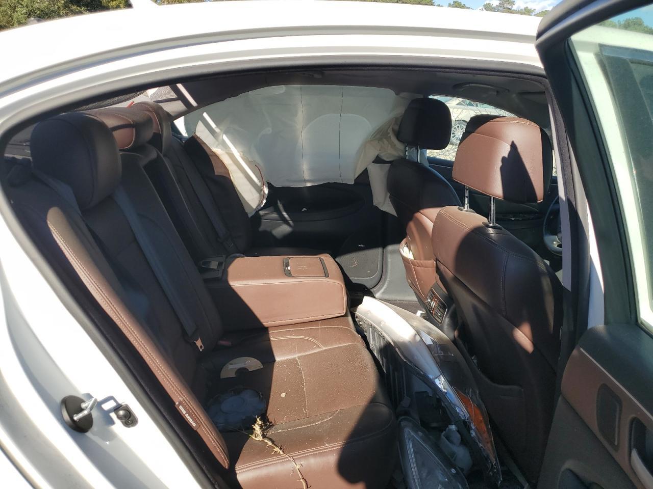 2012 HYUNDAI GENESIS