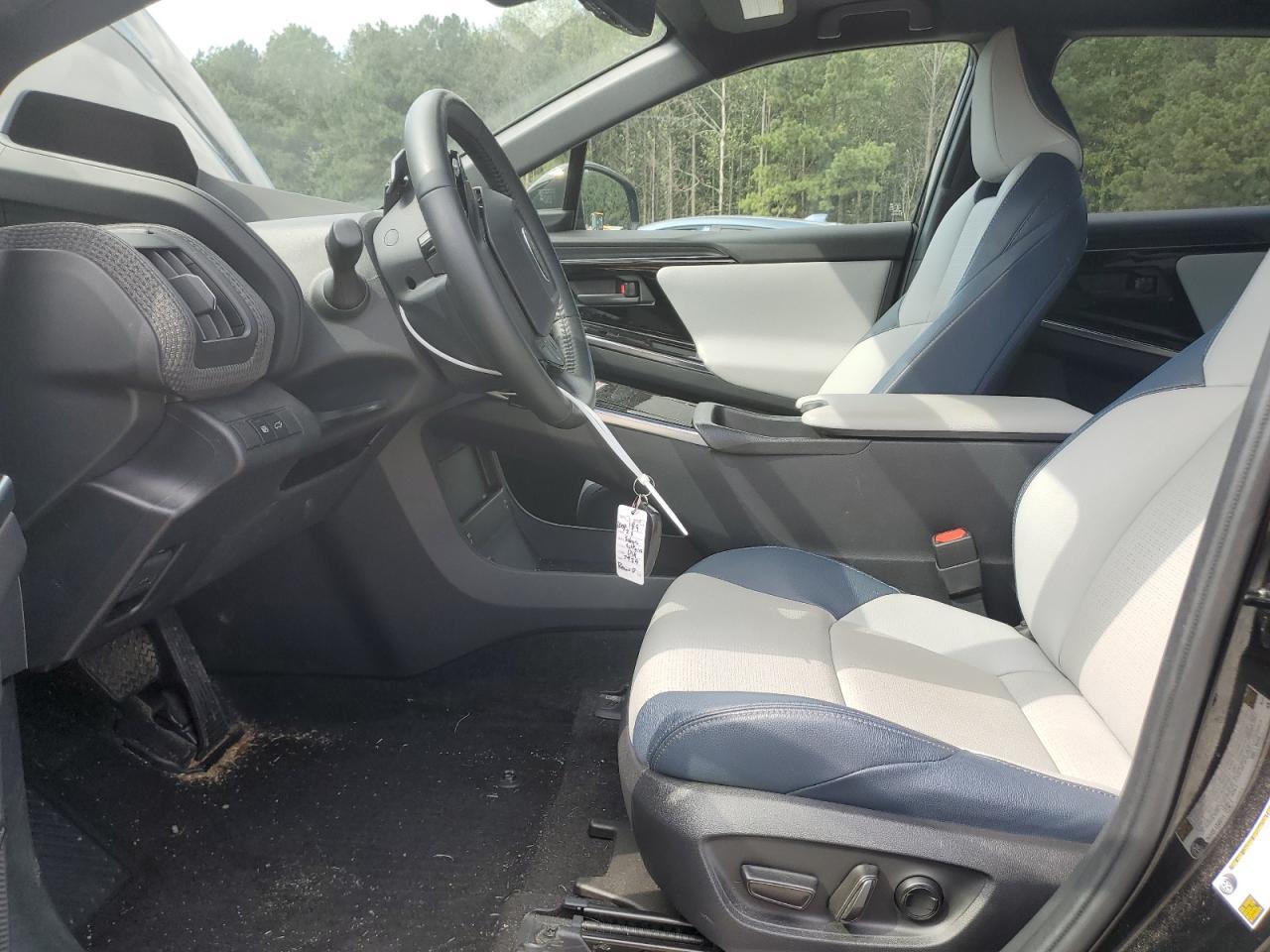 2023 SUBARU Solterra