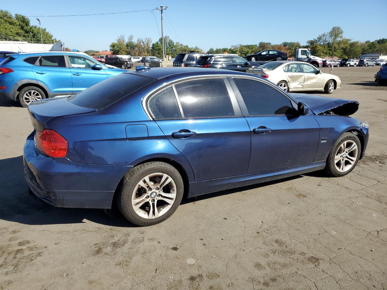 2011 BMW 3 SERIES