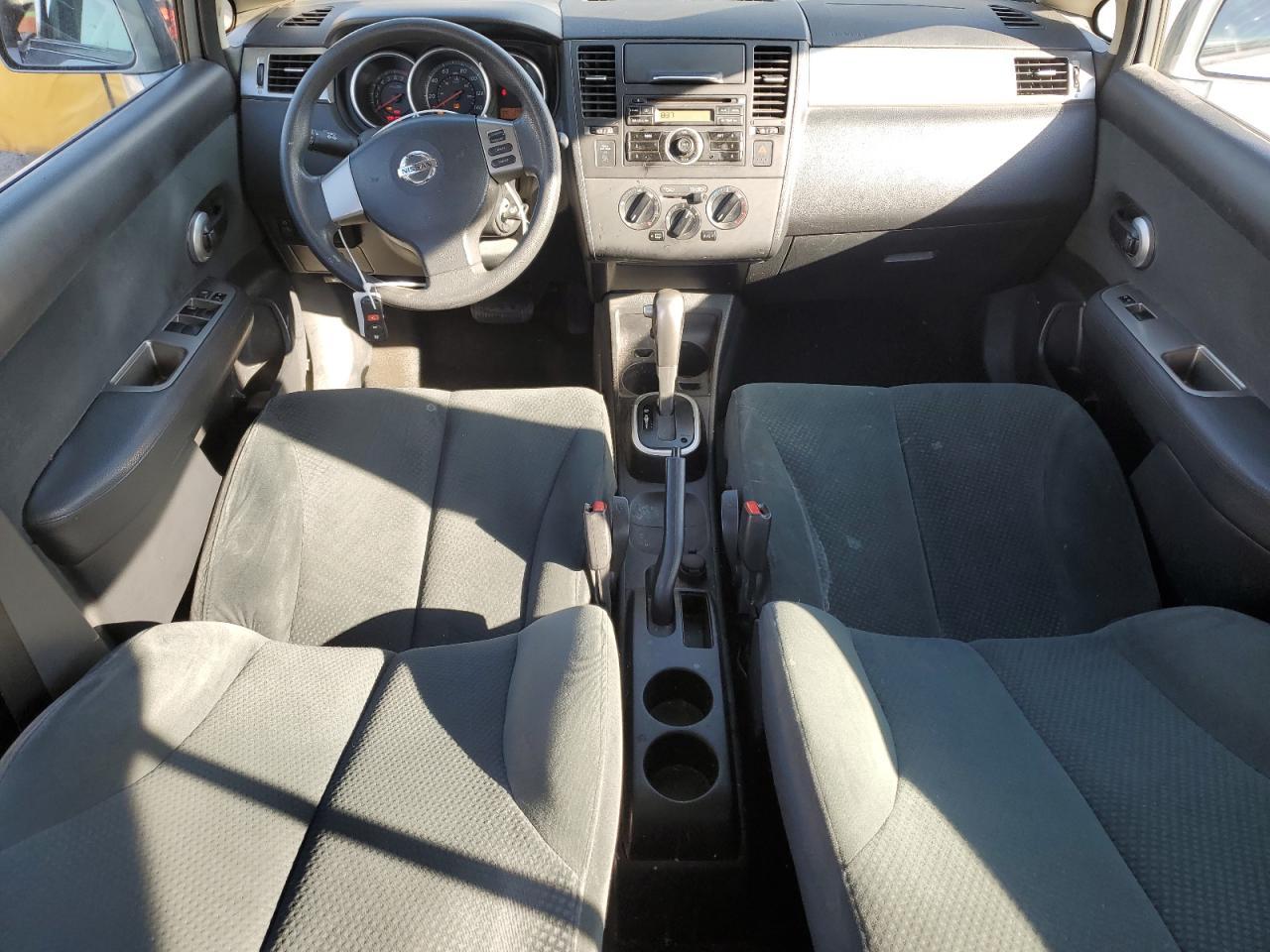 2011 NISSAN VERSA