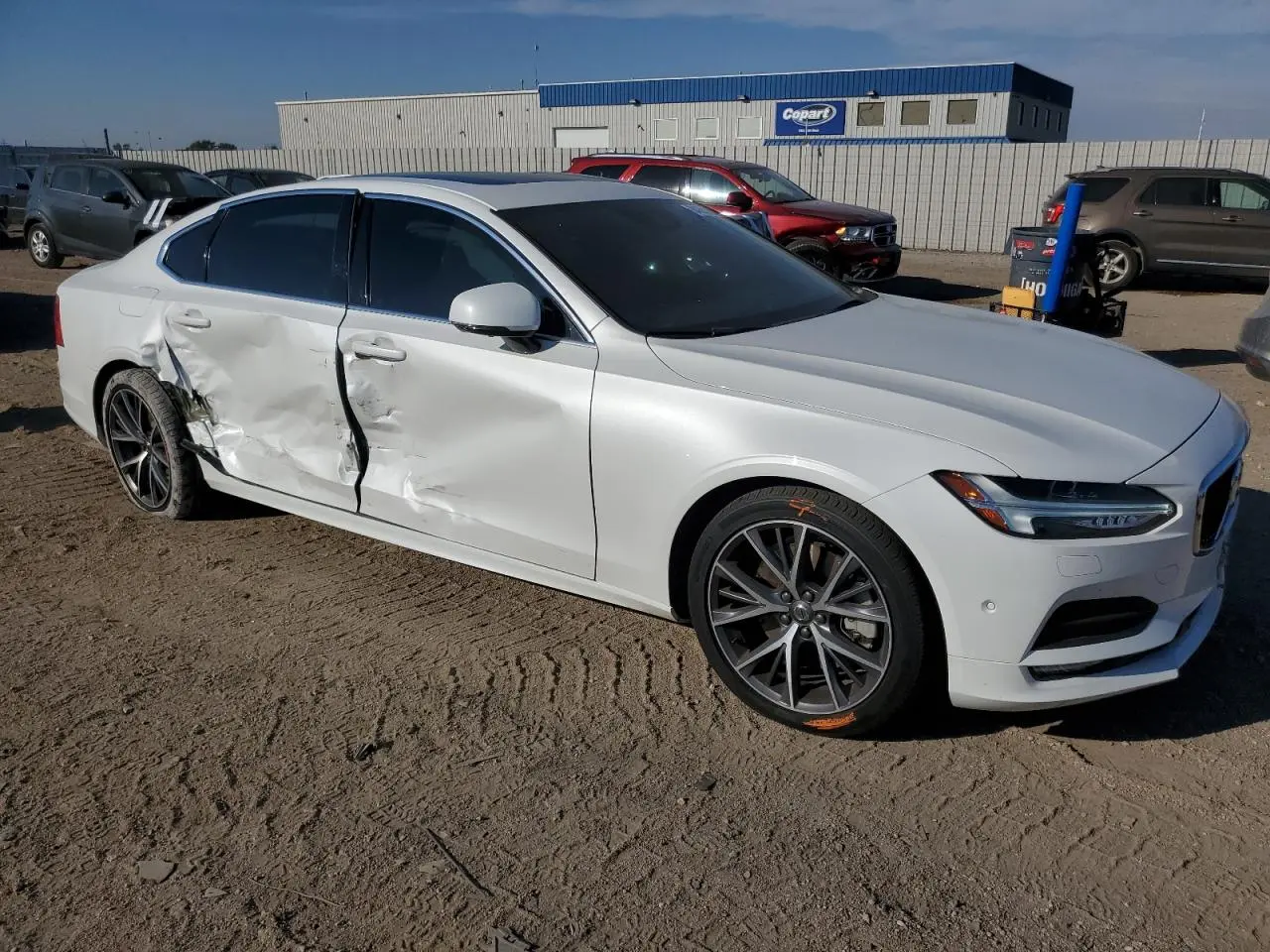 2020 VOLVO S90