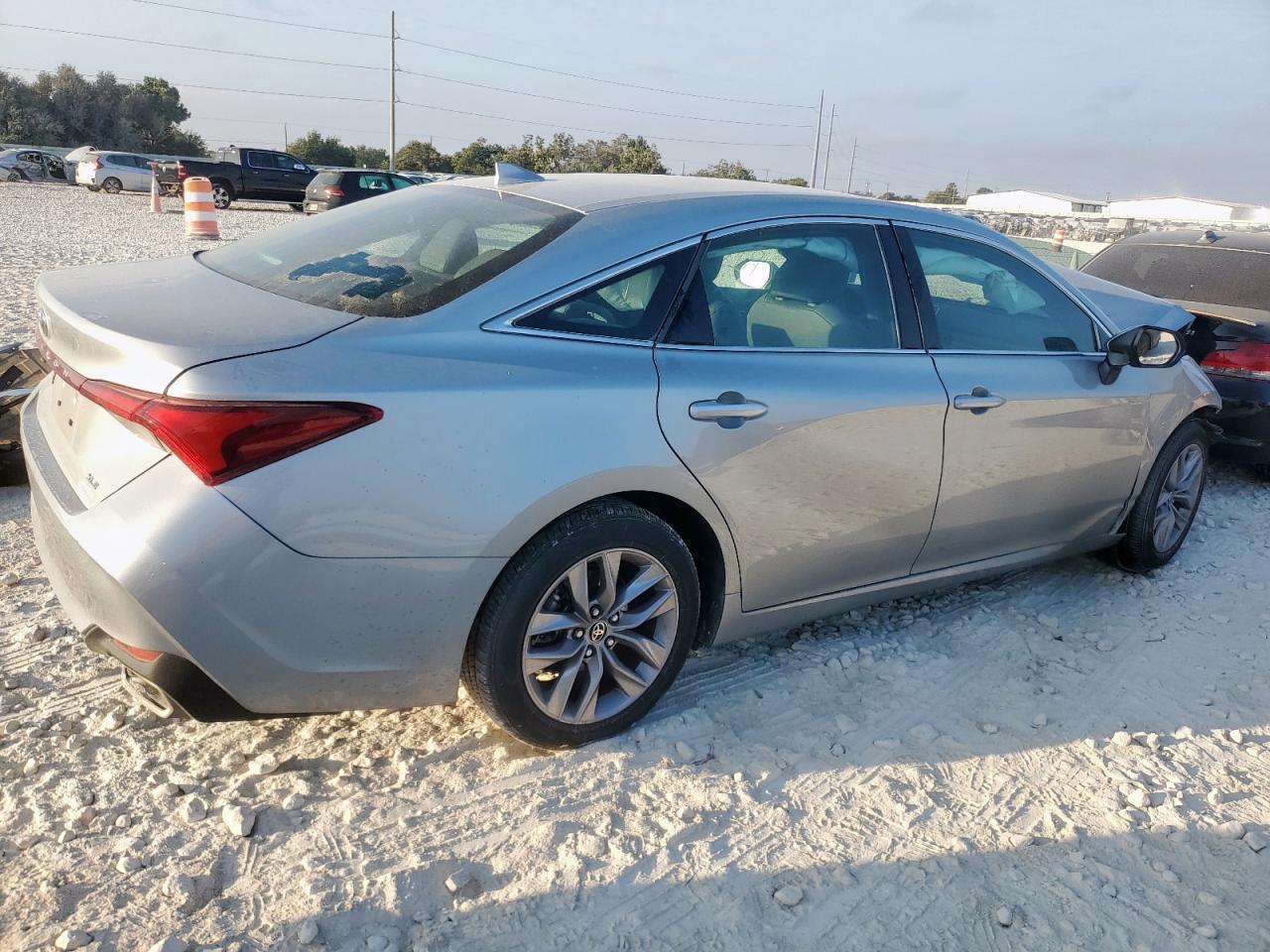 2021 TOYOTA Avalon