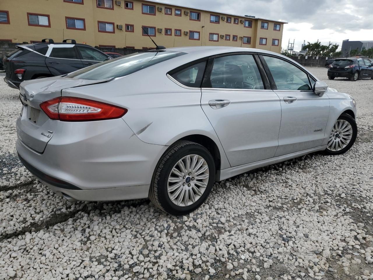 2014 FORD FUSION